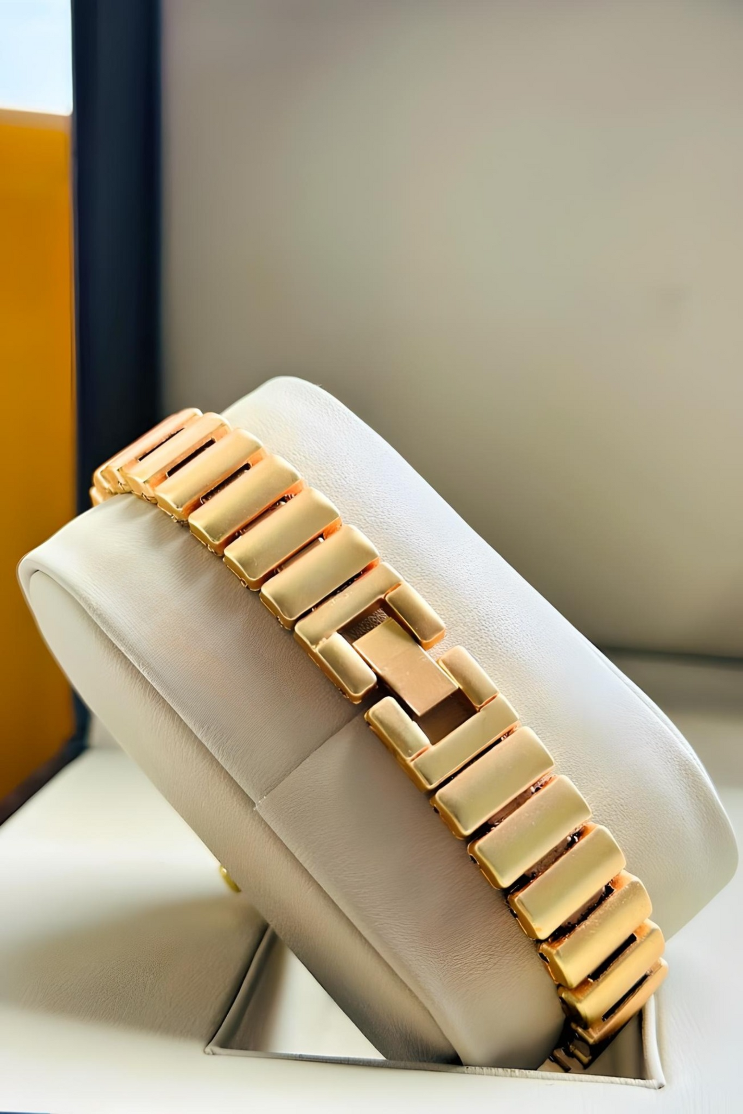 Square Dail Gold  Analog Watch - For Women DRW004 Special price