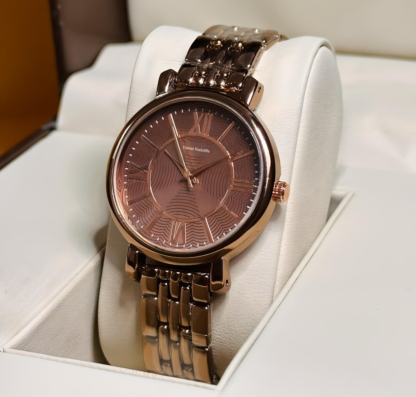 Round Brown Analog Watch - For Women DRW002